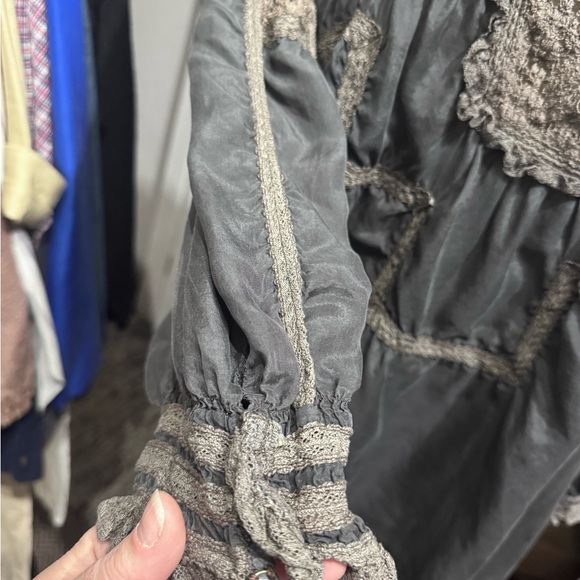 Magnolia Pearl Silk Gray Lace Embroidered Puff Sleeve Blouse Gray - Picture 6 of 10